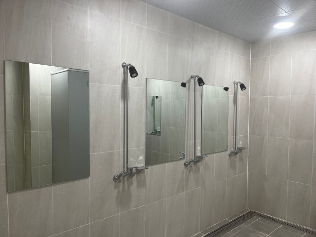 샤워실 및 탈의실 대표 이미지